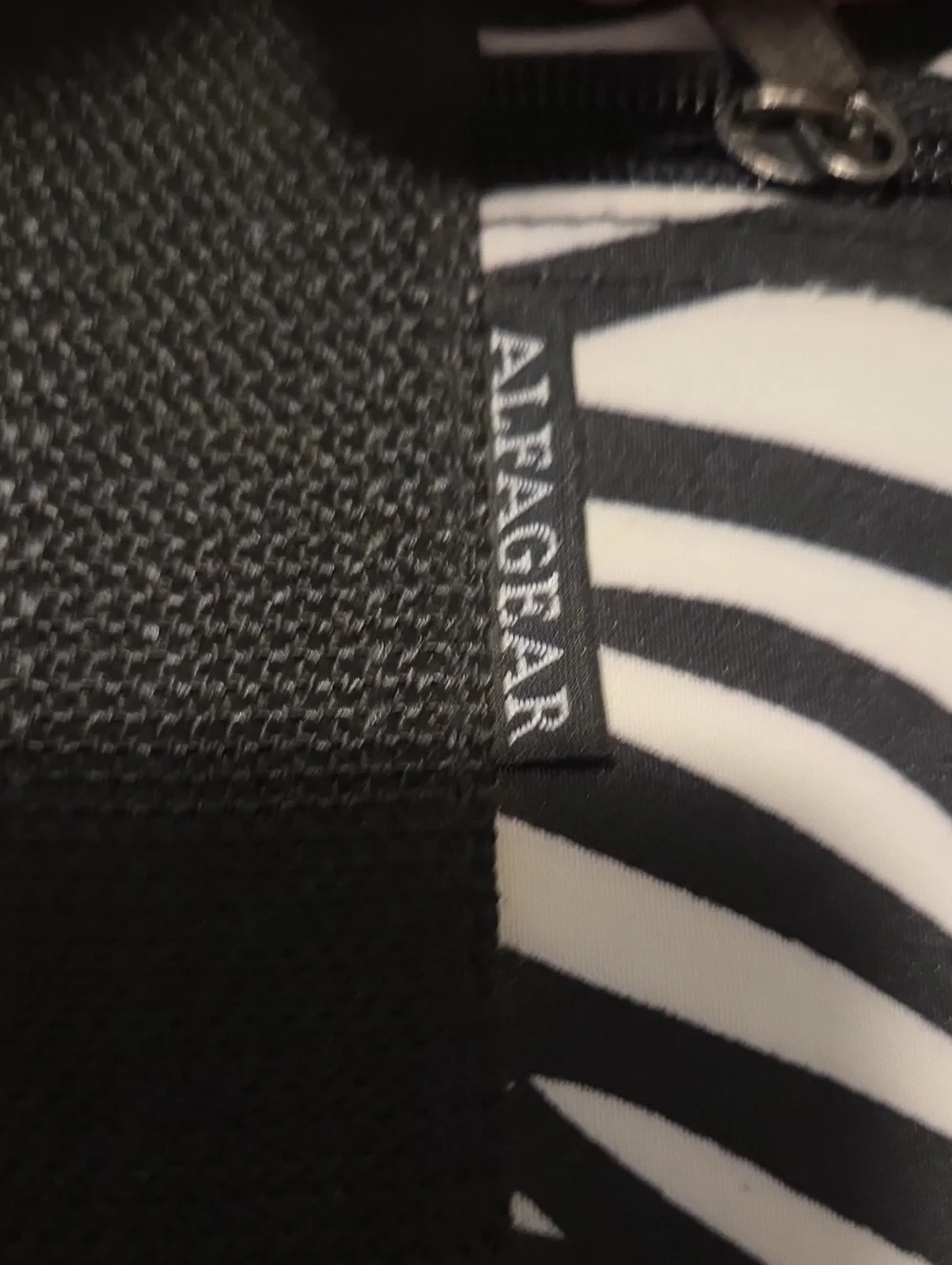 Alfagear Black & White Zebra Print Pet Carrier Bag